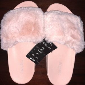 Faux Fur Pink Slides